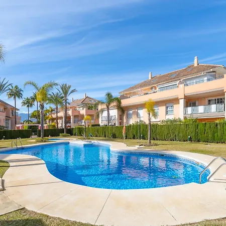 Mar Bella Apartment *