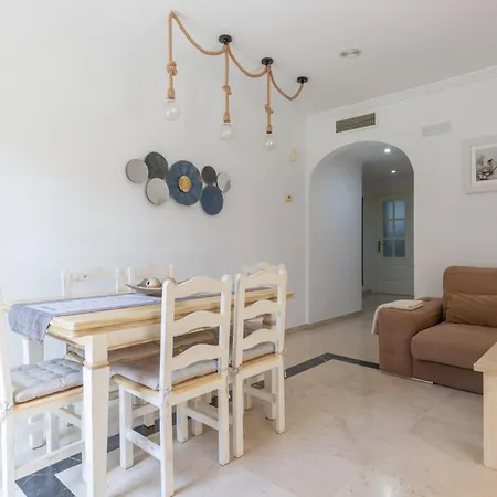 Mar Bella Apartment *