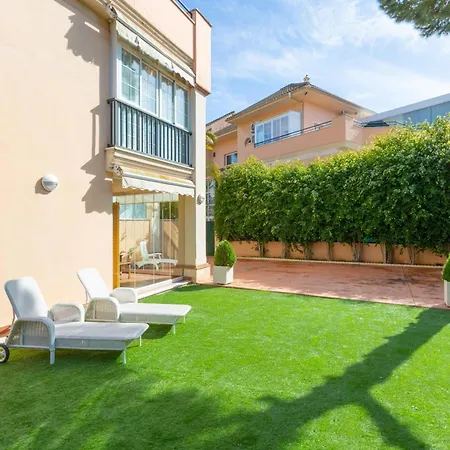 Mar Bella Apartment