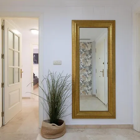 Mar Bella Apartment *